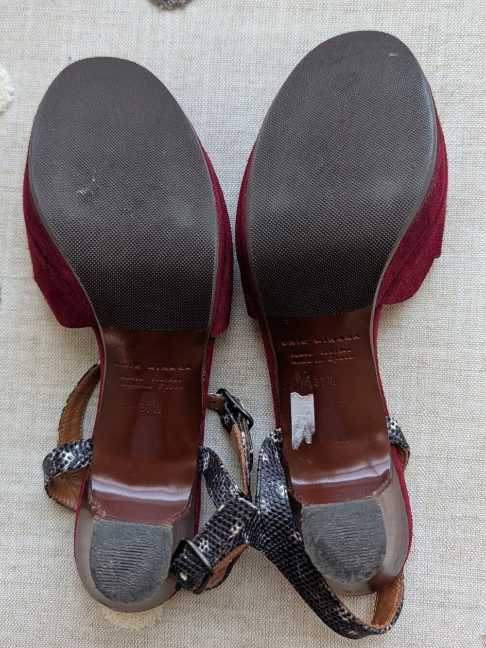 Chie Mihara Scalloped Suede Ankle Strap Sandals Heels US 7.5 / EU 37.5 - Picture 8 of 9